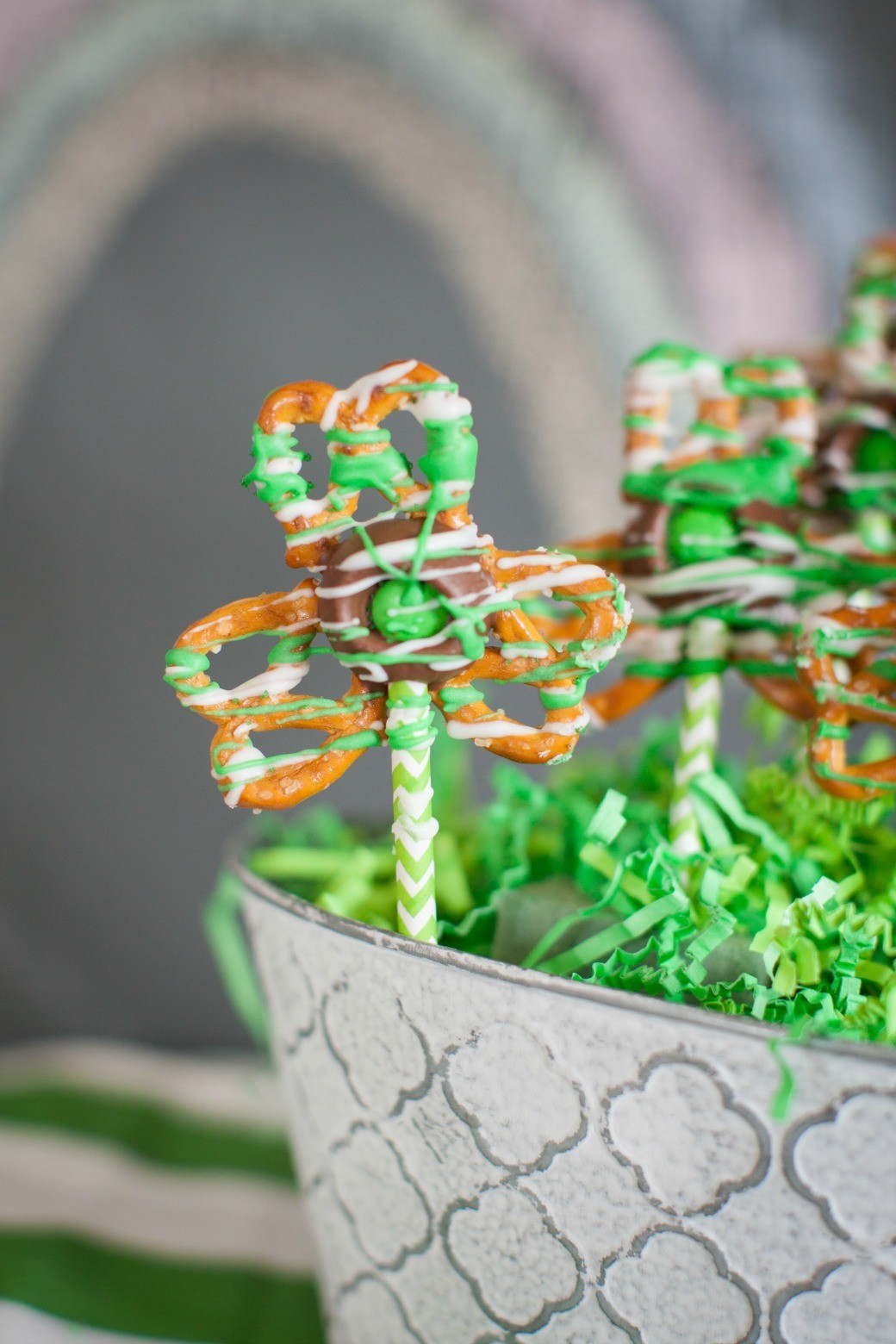 Shamrock-Pretzel-Pops-Dinner4Two