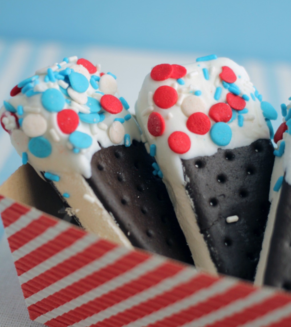 4th of July White Chocolate Mini Ice Cream Sandwiches